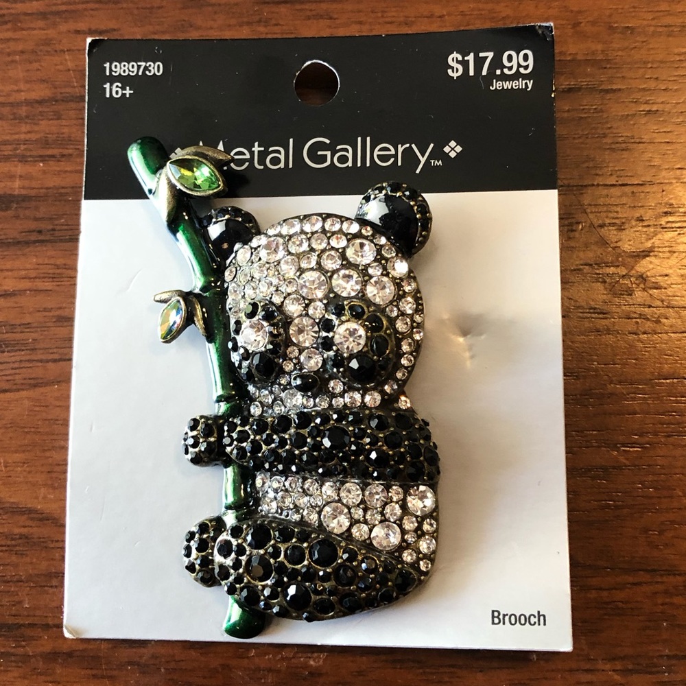 Brooch